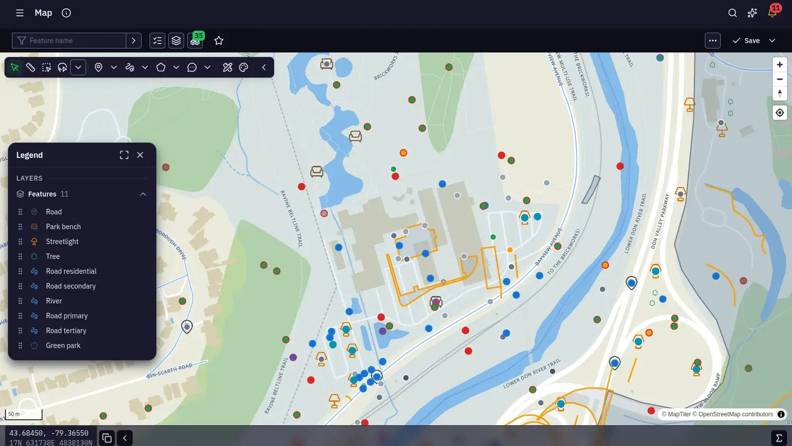 Assets, work and public requests on the map